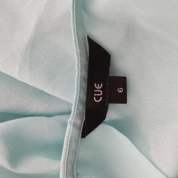 Cue Women's Top Size 6 Mint Green Sleeveless Round Neck Keyhole Button Gathered - Picture 14 of 16